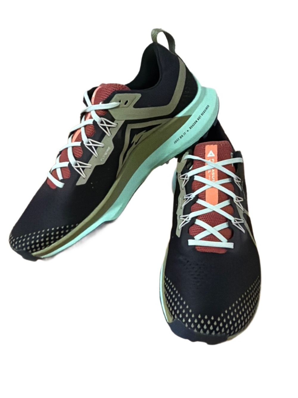 Nike Pegasus Trail 4 Men's 11 Black Mint Green and Coral Athletic Shoes